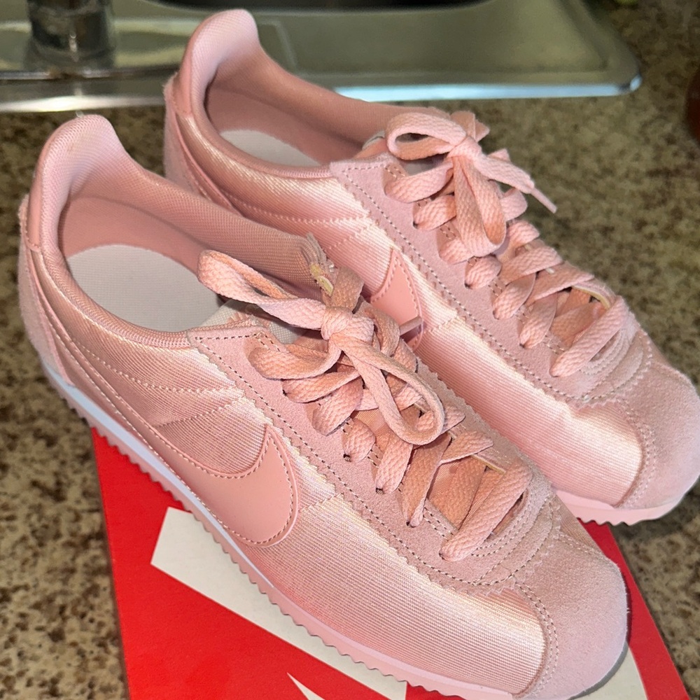 Nike Women's Blush Pink Sneakers